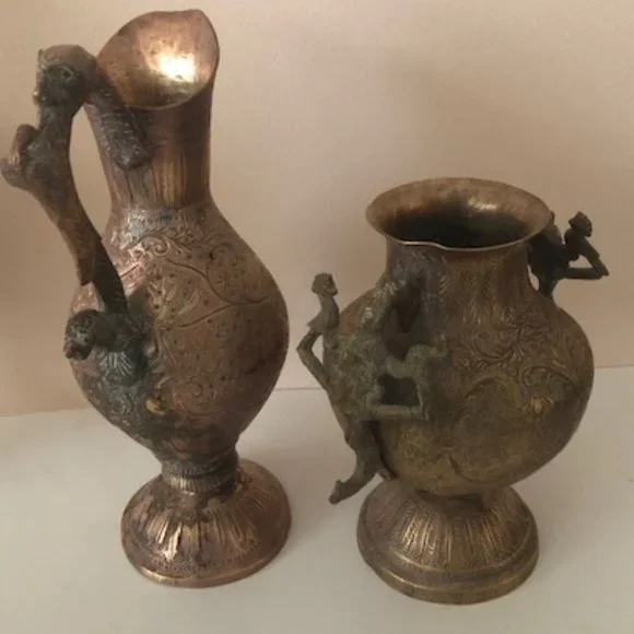 Antique Oriental Bronze Vases with animal's handles. Set of 4. Hindy. gods. - Picture 12 of 15